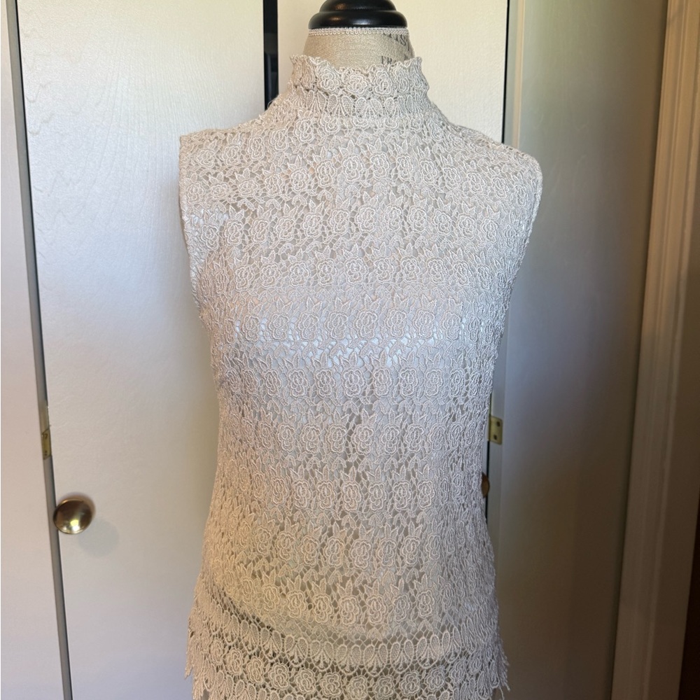 Sleeveless High-Neck Lace top
